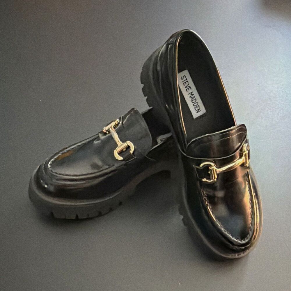 Steve Madden Women's Black Loafer Flats Slip-On Gold Hardware Lug Sole 6.5